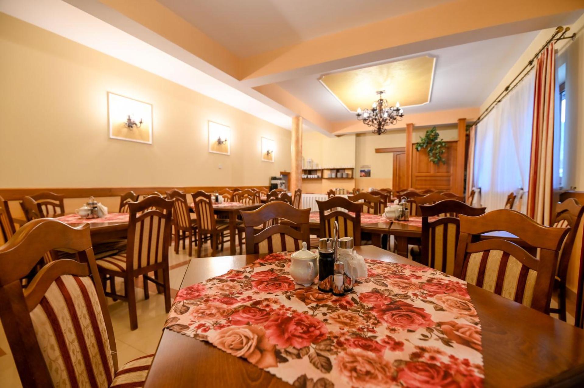 Pod Tatrami 2 - Swietna Lokalizacja, Obok Przystanku Ski Busa Oraz Restauracji, Duzy Parking Бялка Татранска Екстериор снимка